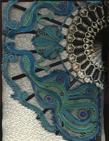needle_lace_fan_small.jpg